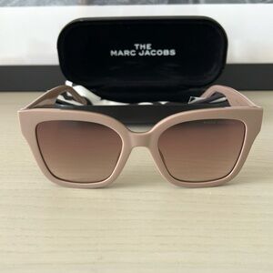 Marc Jacobs nude sunglasses
